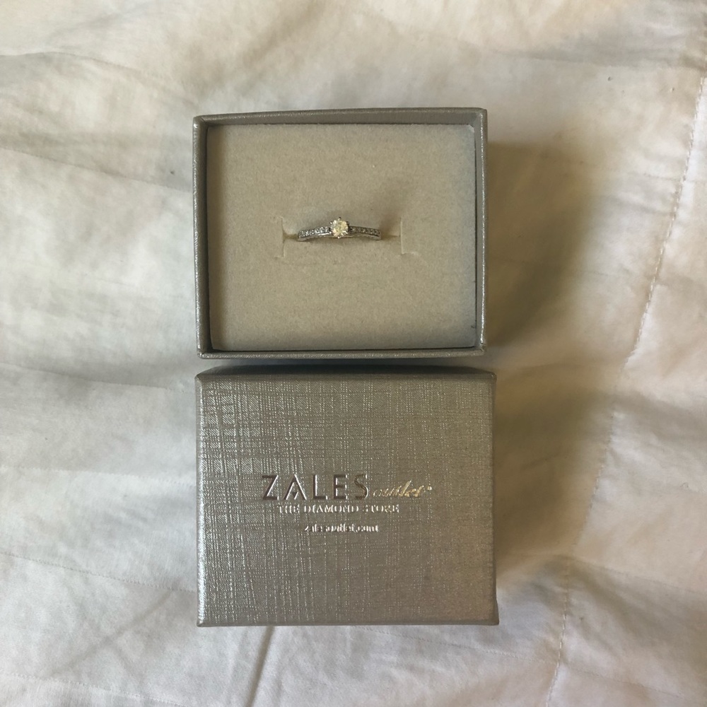 Zales ring